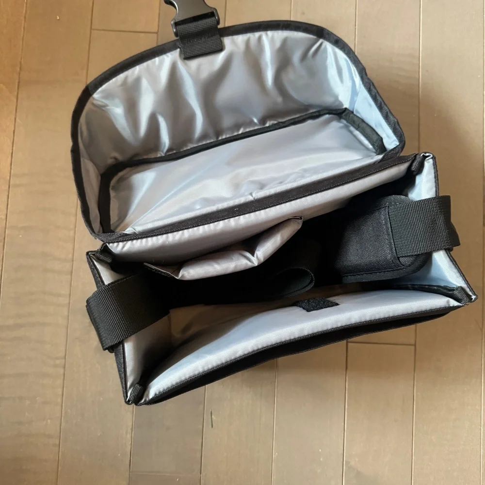 Canon Black Messenger Bag